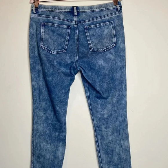 Uniqlo Blue Jeggings  - Picture 7 of 8